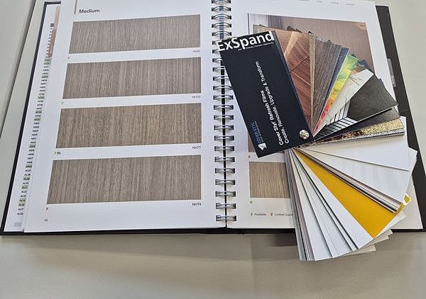 Musterbuch für Dekorfolien von CoverStyl